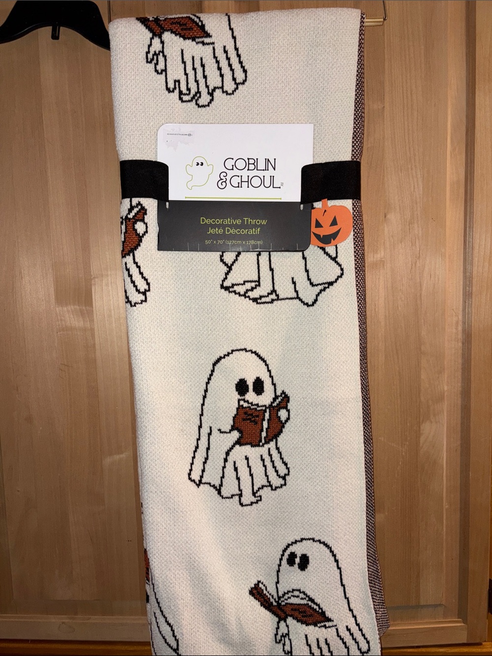 Goblin & Ghoul Cream Reading Ghost Decorative Throw Blanket